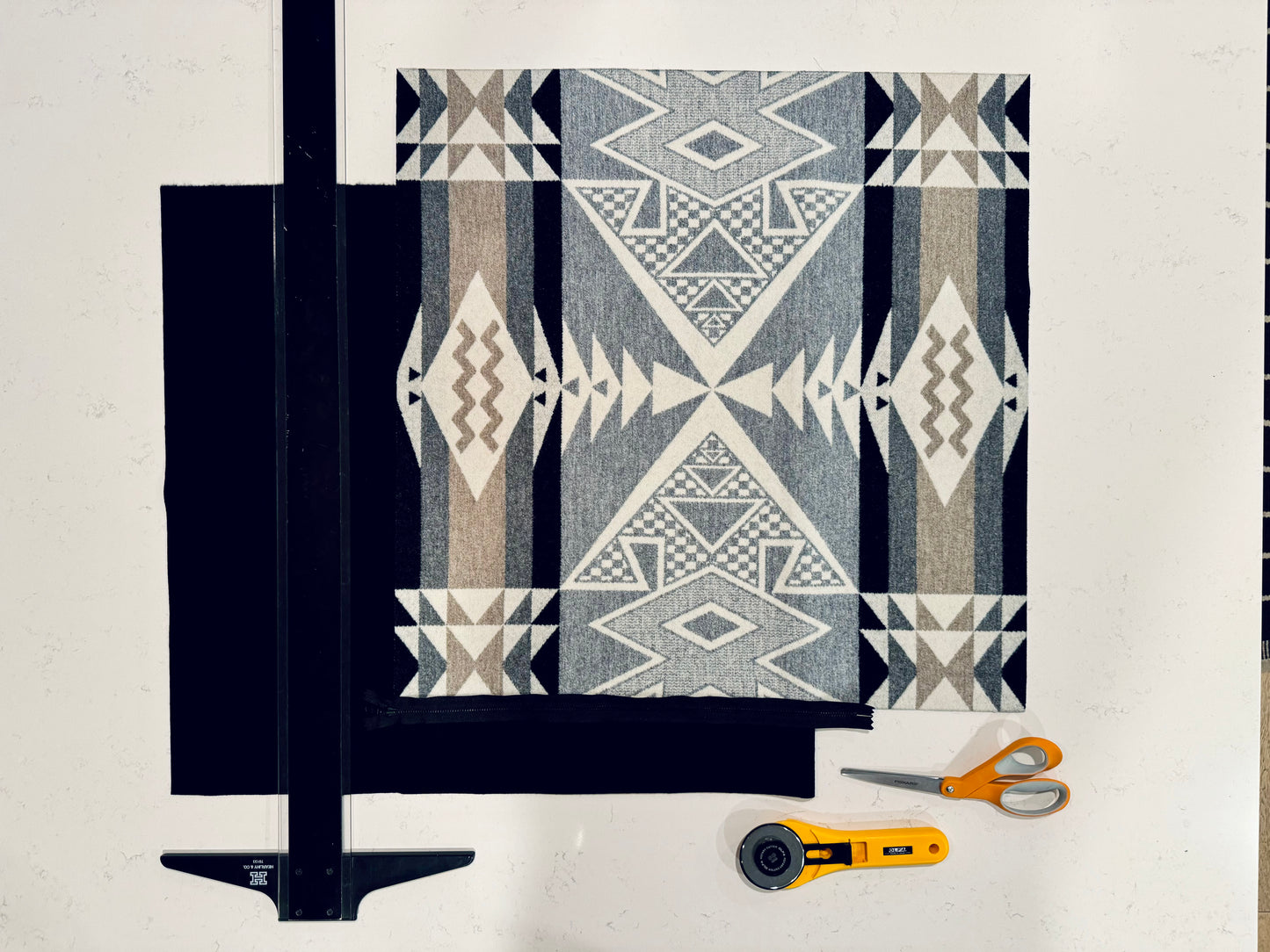 Diamond Ridge Pillow Cover