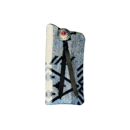 Sunglass Case Greyscale 2