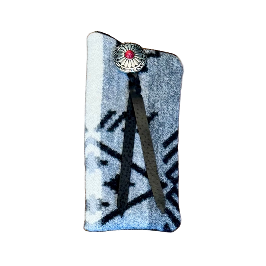 Sunglass Case Greyscale 2